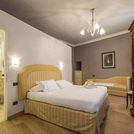 Bed and Breakfast A Palazzo Busdraghi Residenza D'Epoca Lucca Zimmer foto