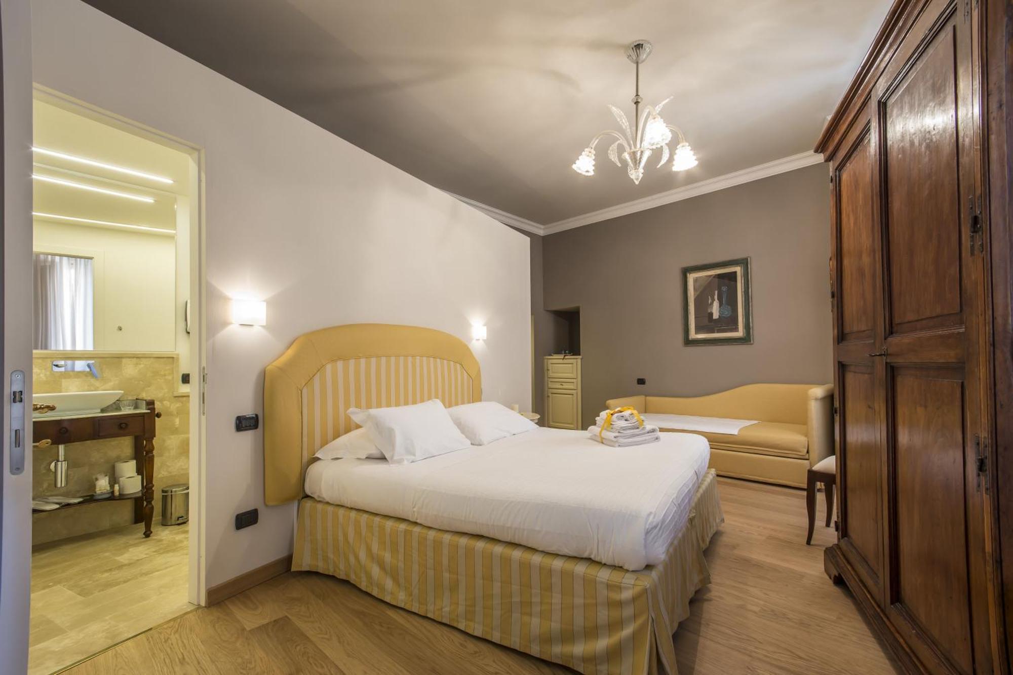 Bed and Breakfast A Palazzo Busdraghi Residenza D'Epoca Lucca Zimmer foto