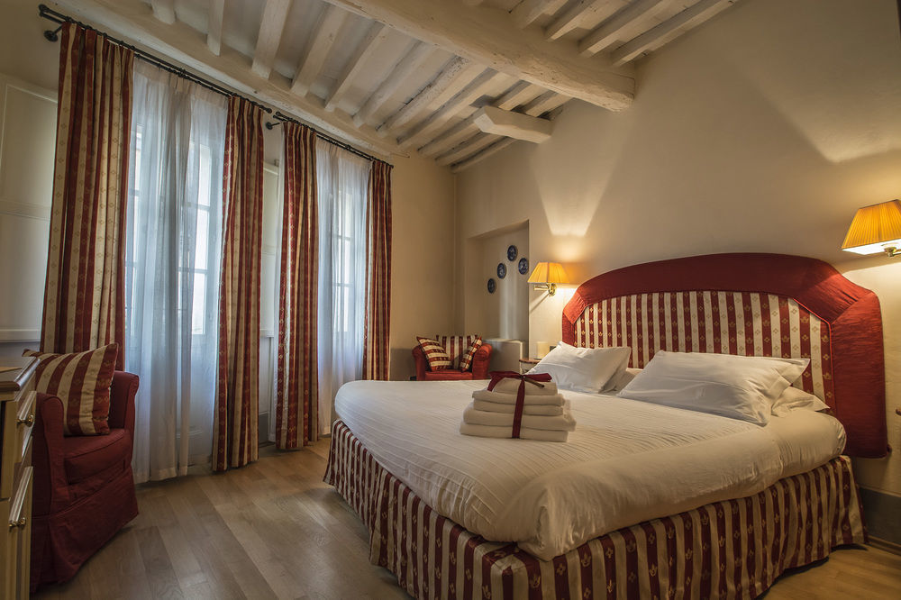Bed and Breakfast A Palazzo Busdraghi Residenza D'Epoca Lucca Exterior foto
