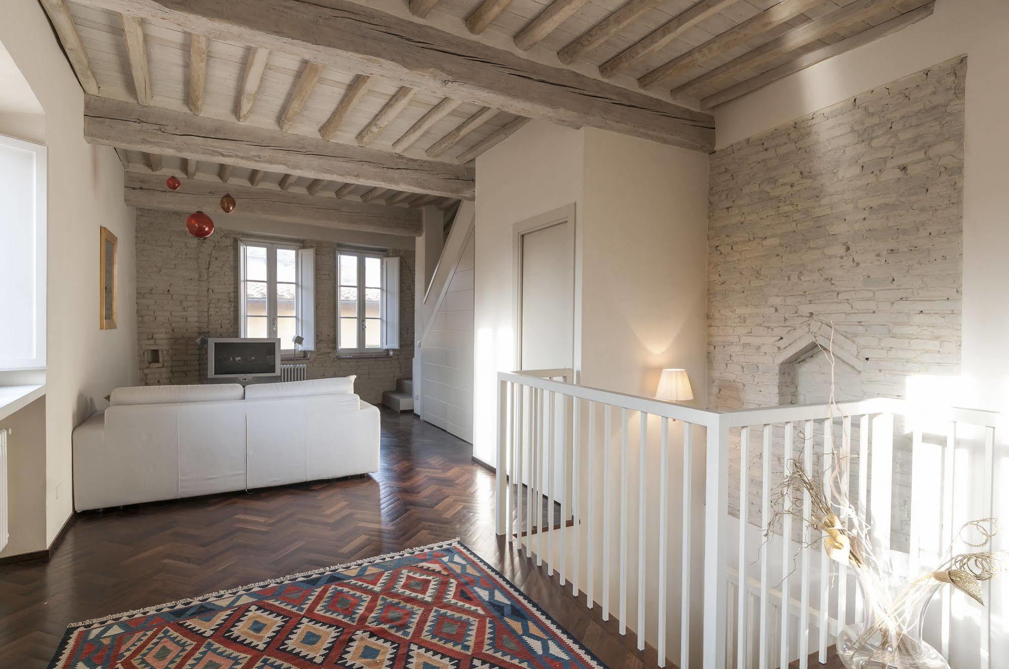 Bed and Breakfast A Palazzo Busdraghi Residenza D'Epoca Lucca Exterior foto