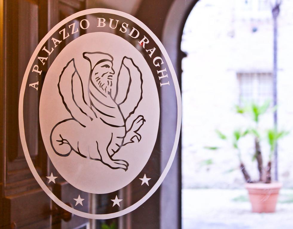 Bed and Breakfast A Palazzo Busdraghi Residenza D'Epoca Lucca Exterior foto